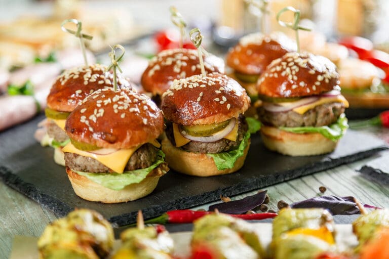 Combien de petits fours par personne ? | 4 Events